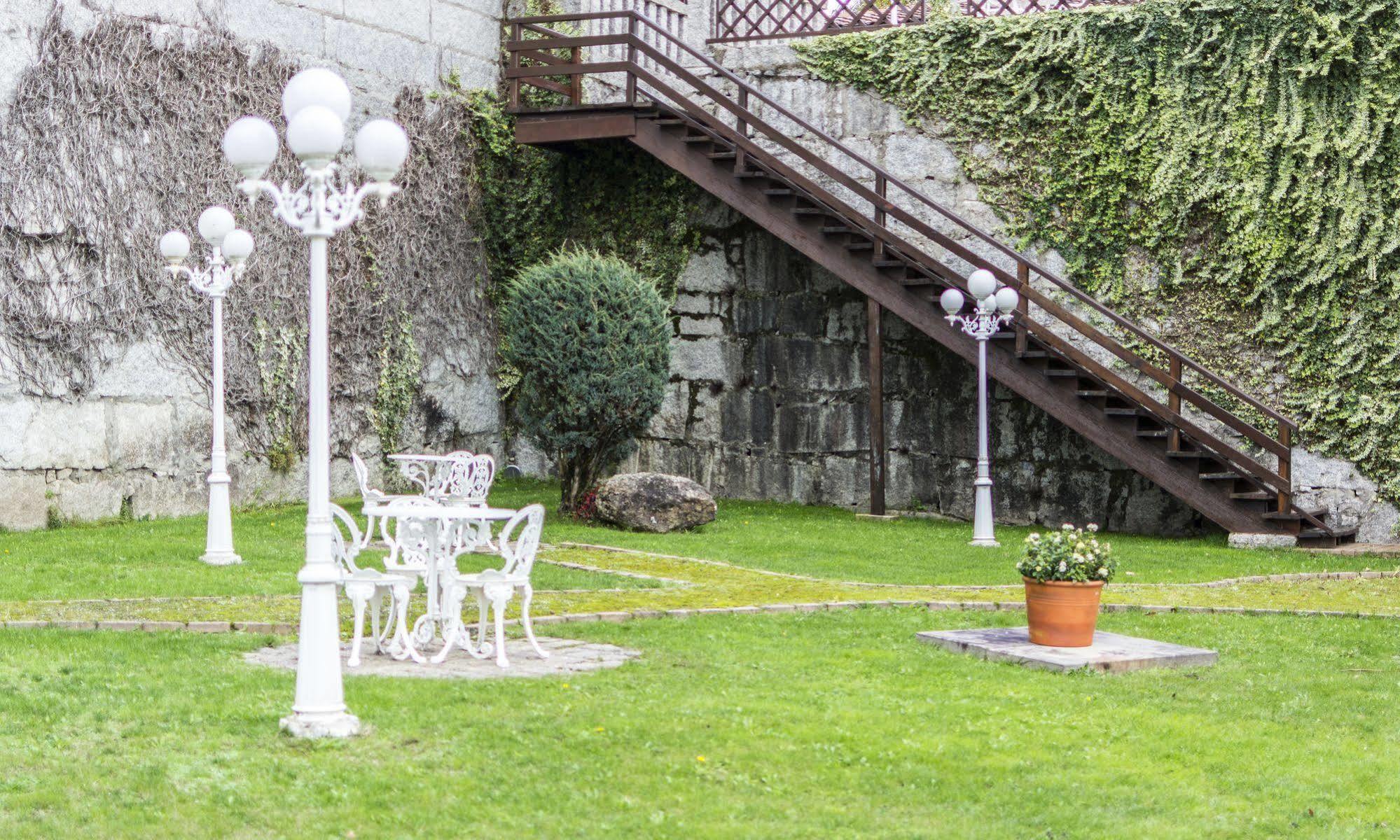 Pensjonat Casa Antiga Do Monte Lestrove Zewnętrze zdjęcie
